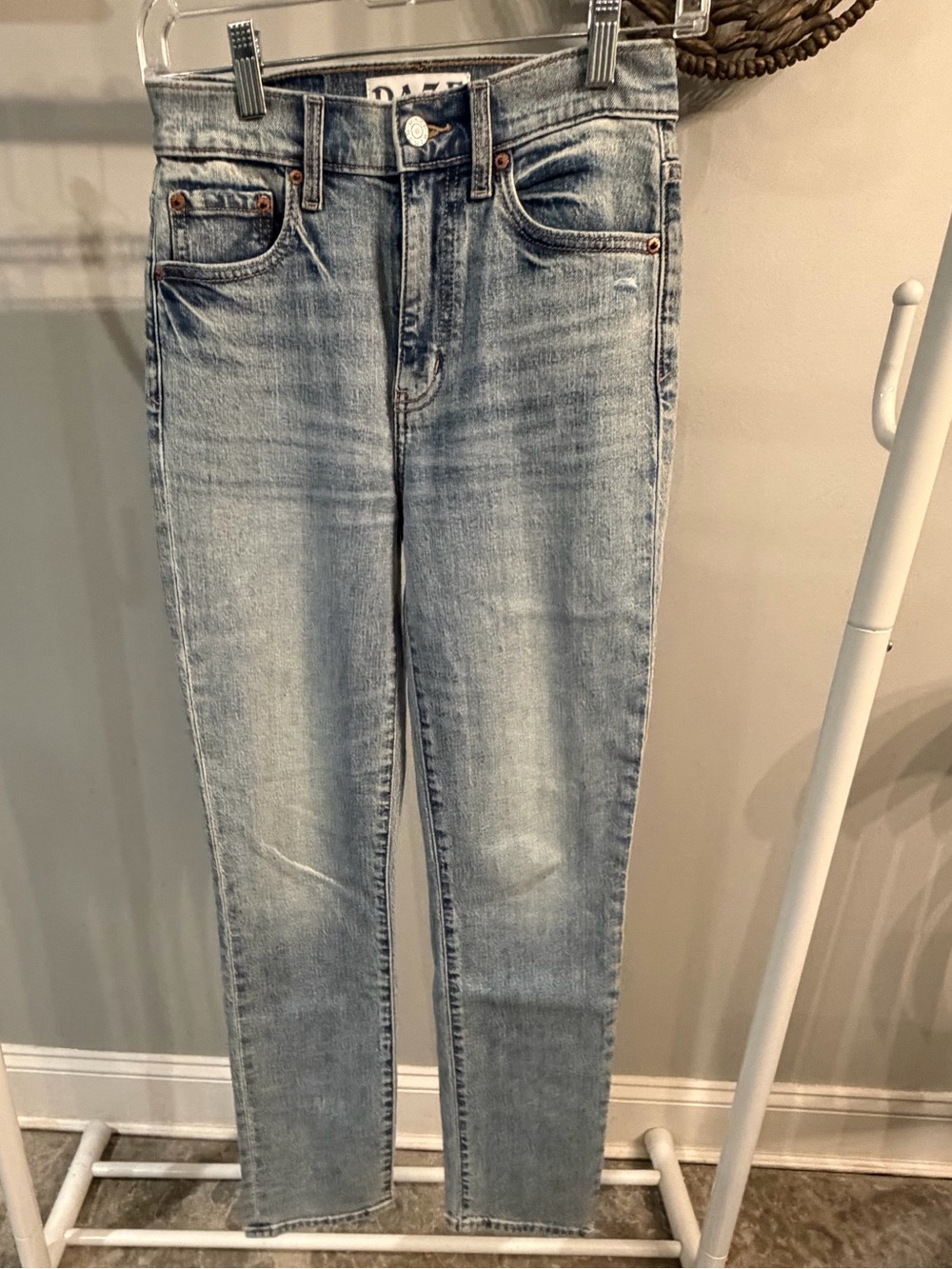 Daze High-Rise Straight Light Blue Women’s Jeans size 24